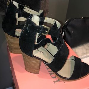 Hinge open toe booties